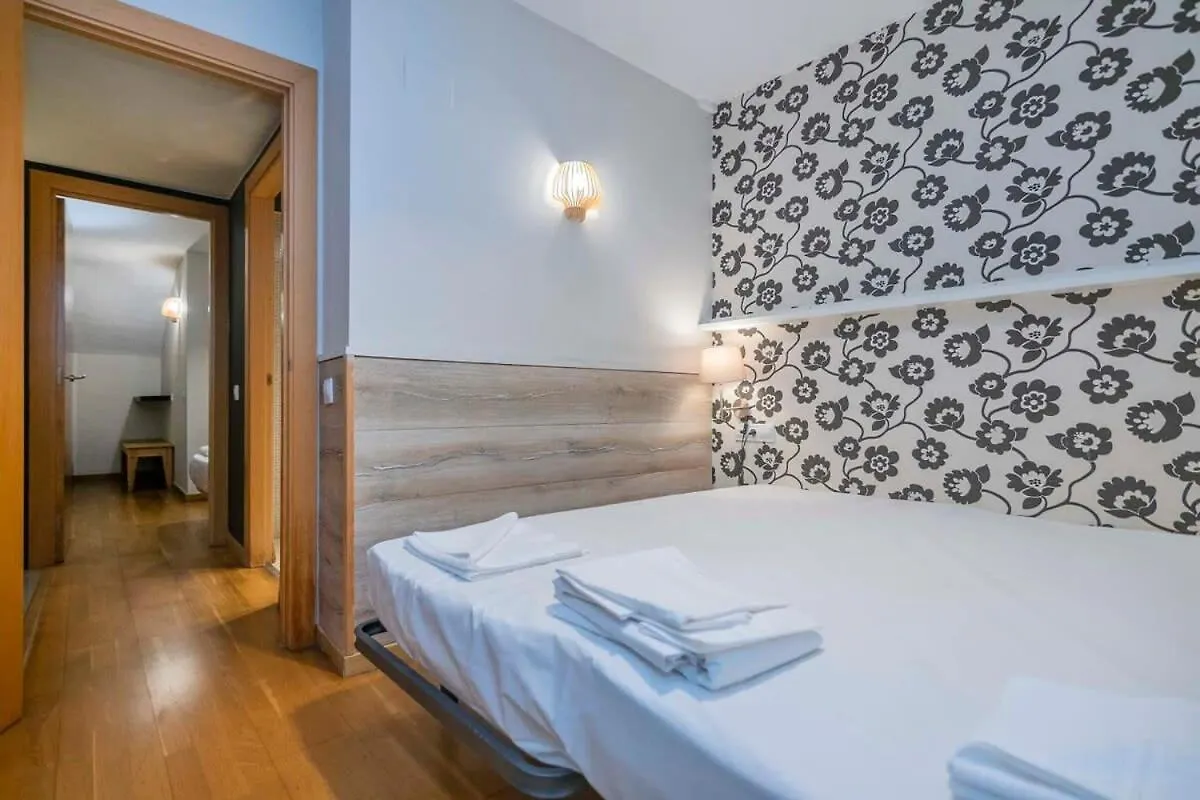 Bright And Modern Duplex With Terrace In Eixample District P1 Apartment Barcelona