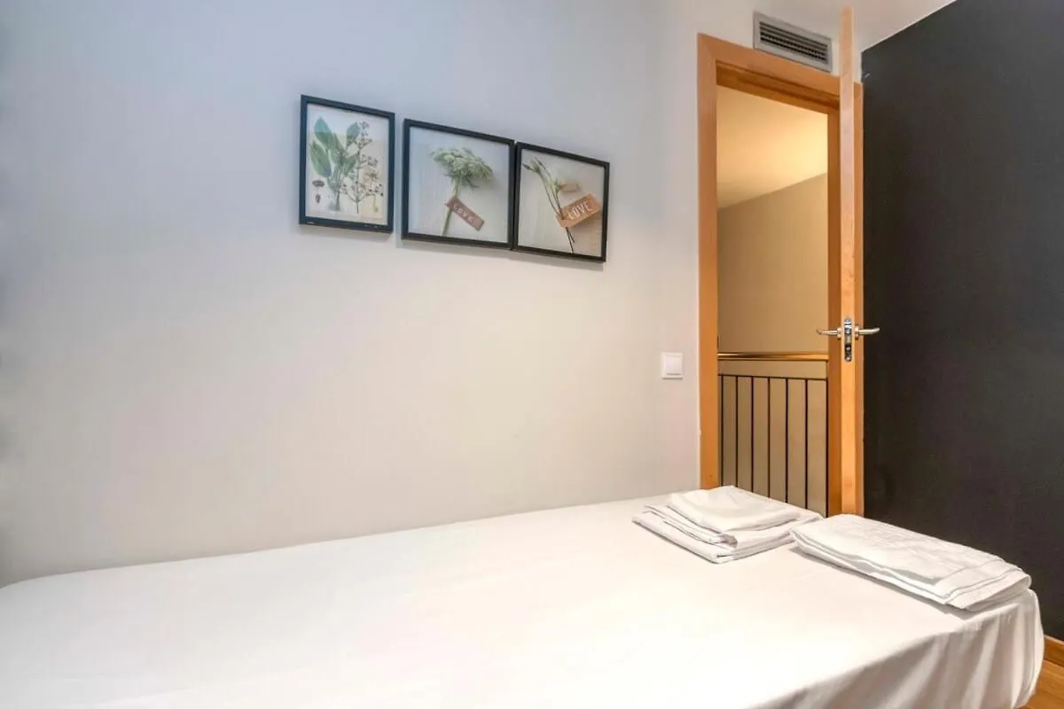 Bright And Modern Duplex With Terrace In Eixample District P1 Apartment Barcelona Spain