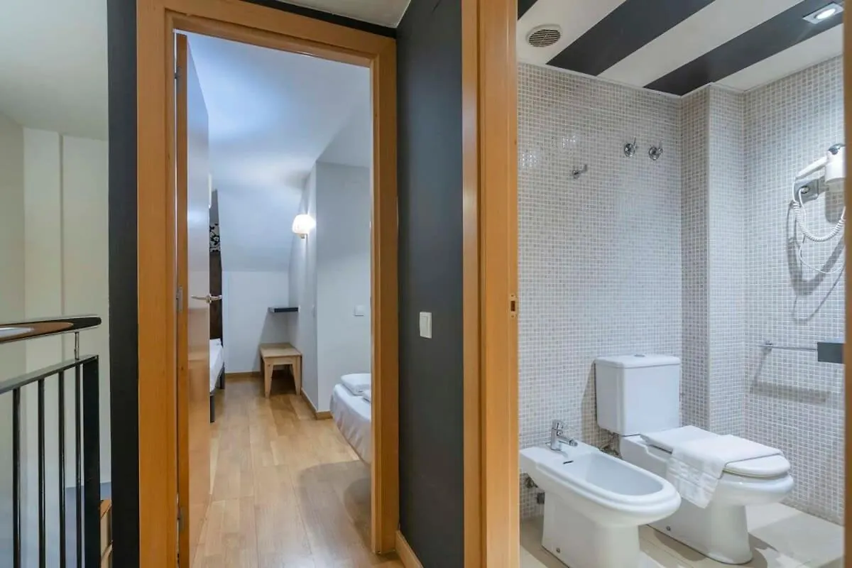 Bright And Modern Duplex With Terrace In Eixample District P1 Apartment Barcelona