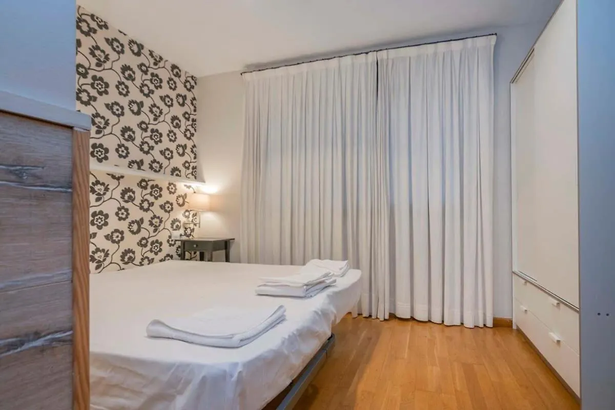 Bright And Modern Duplex With Terrace In Eixample District P1 Apartment Barcelona