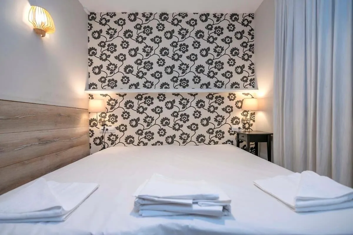 Bright And Modern Duplex With Terrace In Eixample District P1 Apartment Barcelona