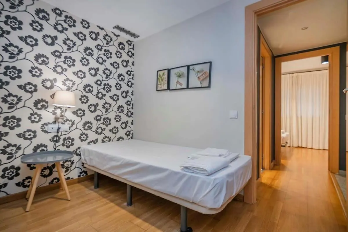 Bright And Modern Duplex With Terrace In Eixample District P1 Apartment Barcelona