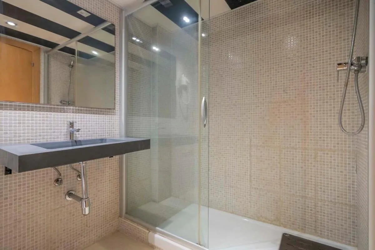 Bright And Modern Duplex With Terrace In Eixample District P1 Apartment Barcelona